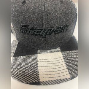 Adjustable “Snap-On Tools” Black/White Plaid Hat ~ Like New. One Size Fits Most.
